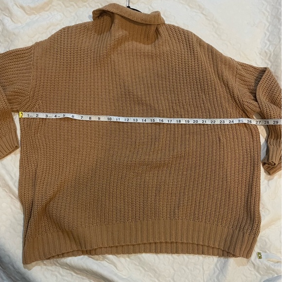 American Eagle Oversized Knit Camel Sweater Women’s Medium Cotton Blend - Picture 5 of 8